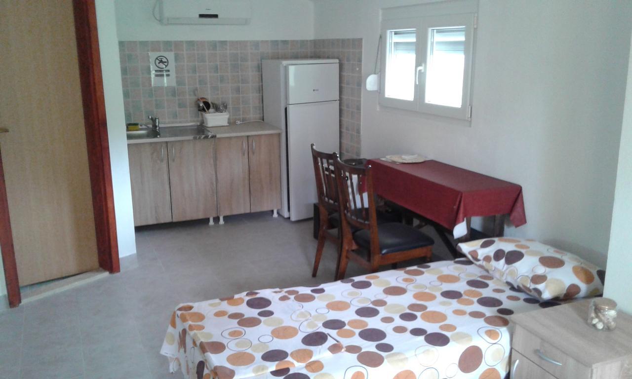 Danijela Apartmani Canj Exterior photo